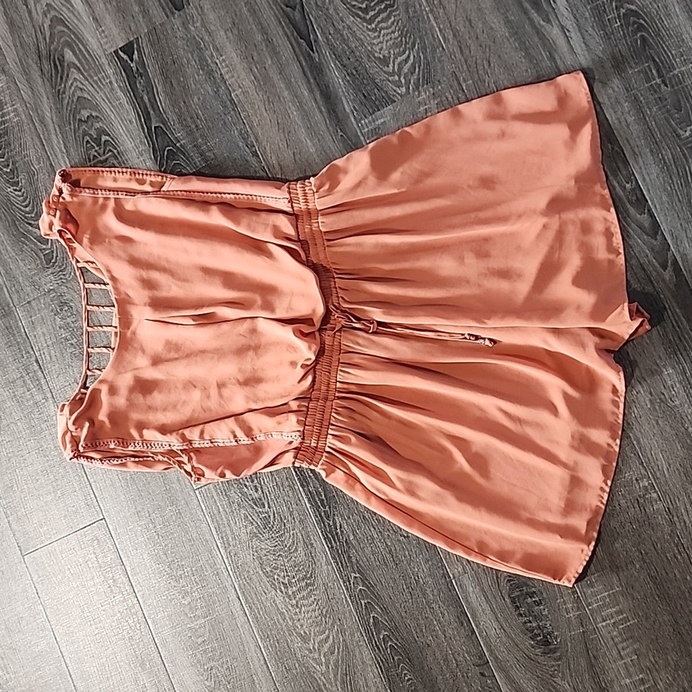 🦩 Forever 21+ detailed Romper 🦩